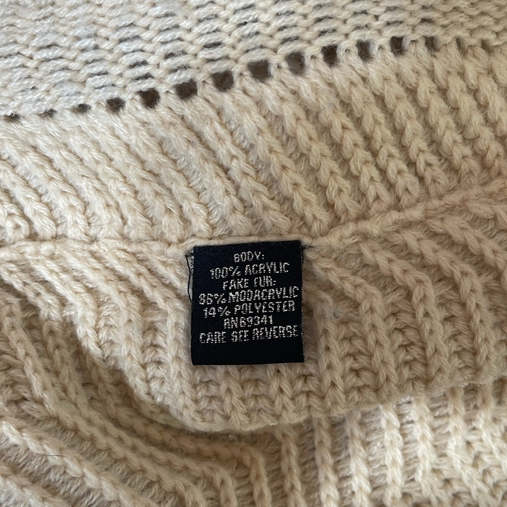 Lisa International tan, sleeveless cardigan with faux fur. Size is medium - Picture 8 of 10